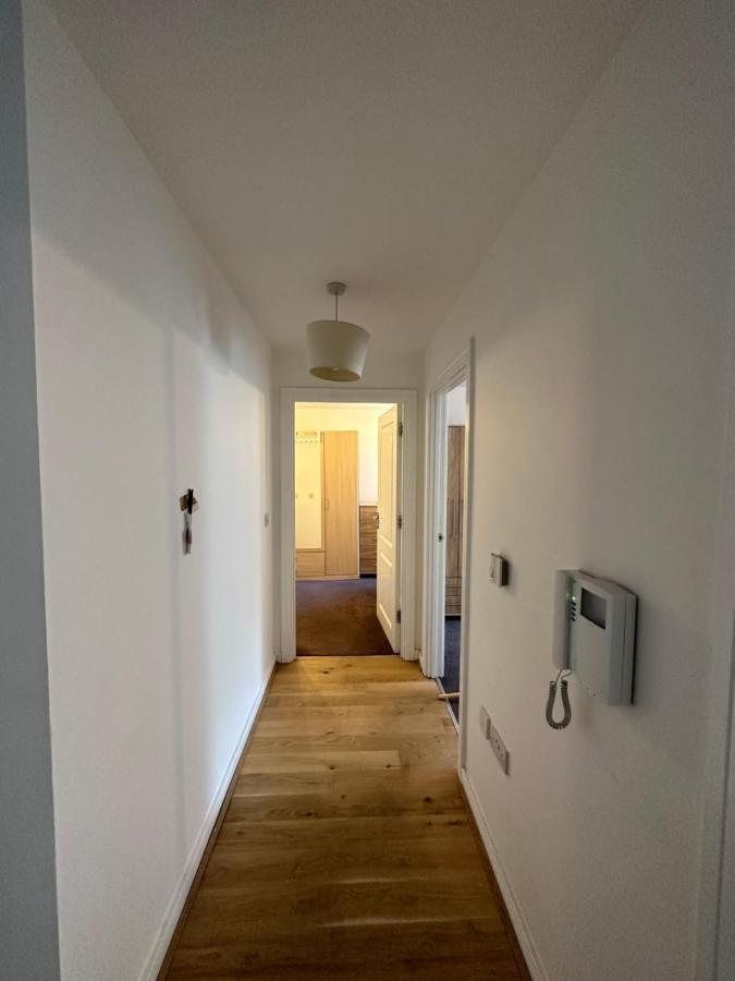 Appartamento New Build 2 Bedroom With 2 Bath In Londra