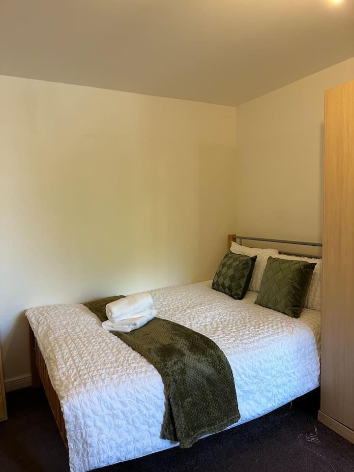Appartamento New Build 2 Bedroom With 2 Bath In Londra