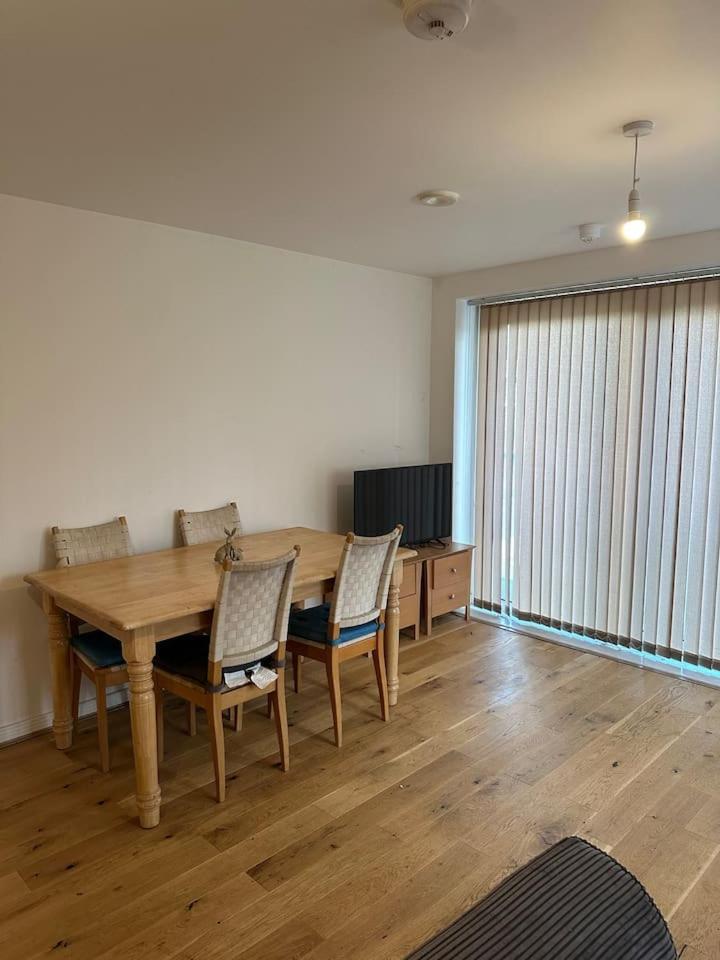 Appartamento New Build 2 Bedroom With 2 Bath In Londra