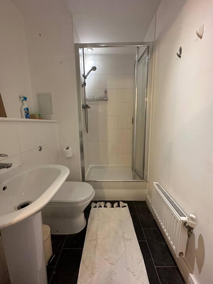New Build 2 Bedroom With 2 Bath In Appartamento
